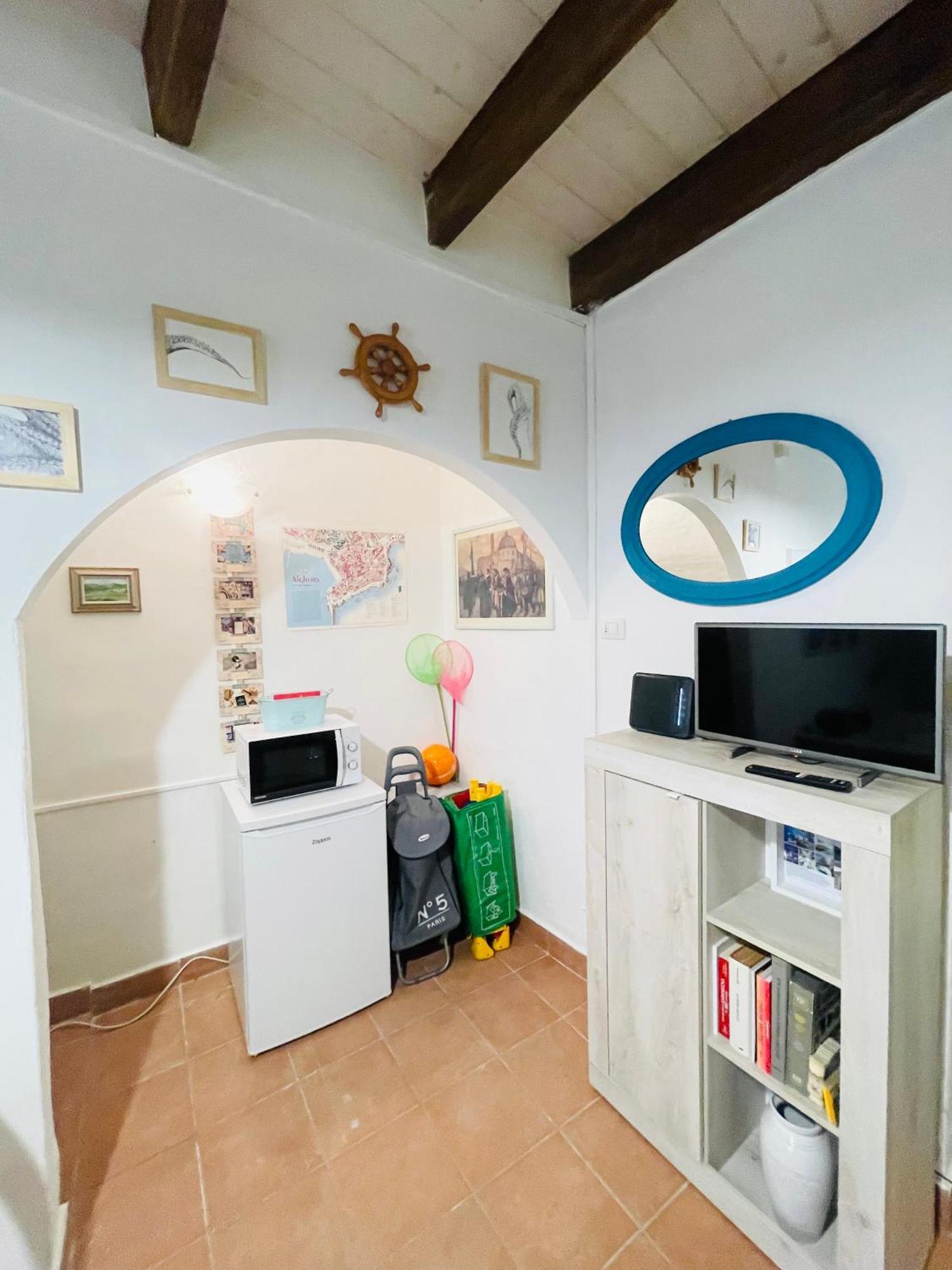 Gaudi Art Room Alghero Exterior photo